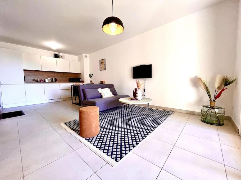 Appartement Neuf Avec Terrasse Saint-Florent  Exteriér fotografie