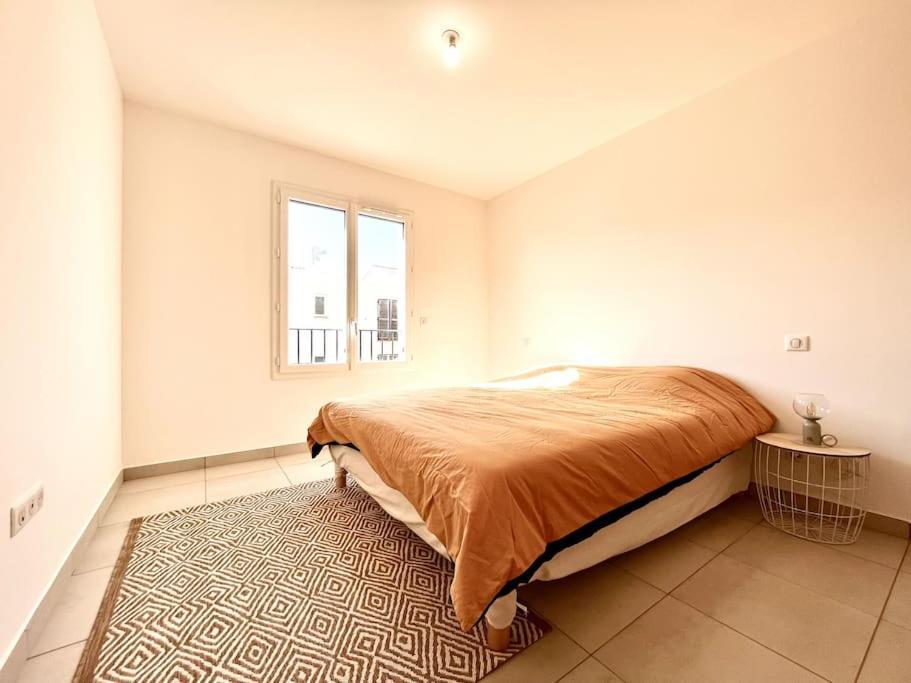 Appartement Neuf Avec Terrasse Saint-Florent  Exteriér fotografie