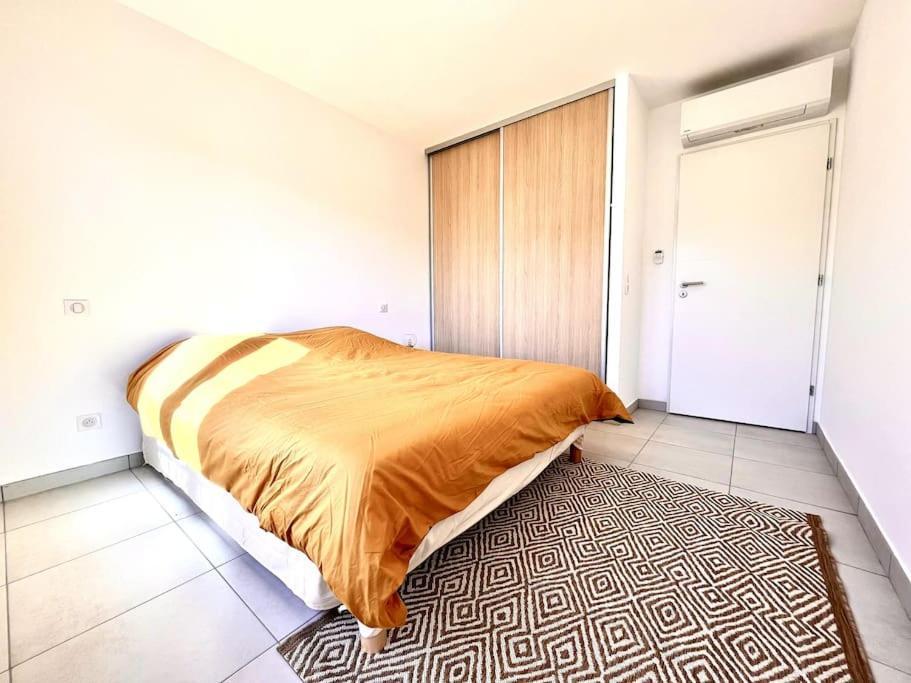 Appartement Neuf Avec Terrasse Saint-Florent  Exteriér fotografie