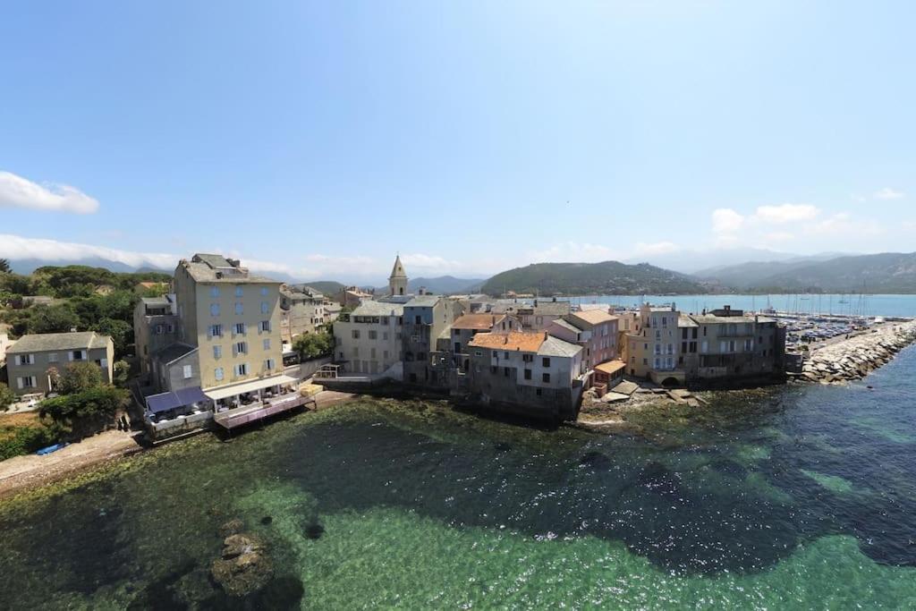 Appartement Neuf Avec Terrasse Saint-Florent  Exteriér fotografie