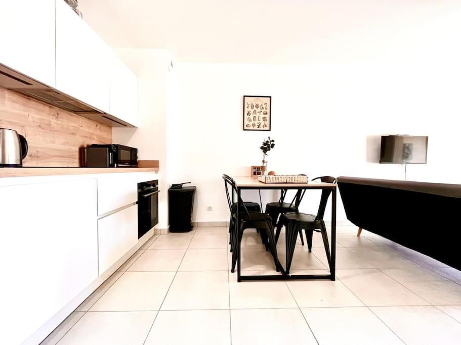 Appartement Neuf Avec Terrasse Saint-Florent  Exteriér fotografie